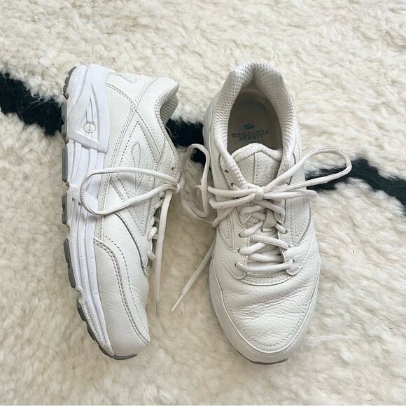 Brooks Addiction Ecru Leather Walking Sneakers - Picture 1 of 9